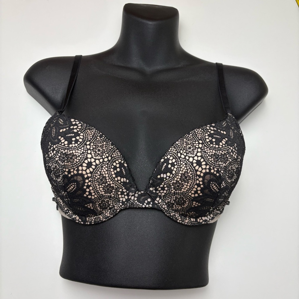 NWT Victoria’s Secret Lace Push-Up Bra, Black Nude, Cage Side Detail, 32C